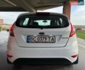 Белый Форд Фиеста, объемом двигателя 1.2 л и пробегом 276 тыс. км за 5000 $, фото 4 на Automoto.ua