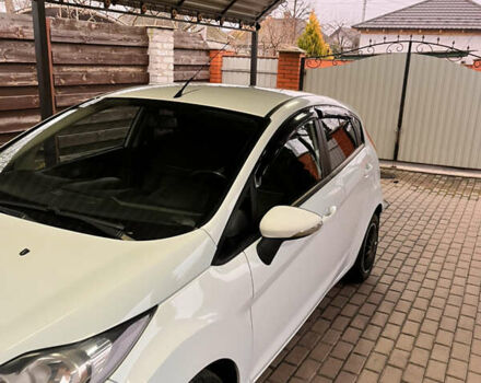 Белый Форд Фиеста, объемом двигателя 1.39 л и пробегом 199 тыс. км за 6500 $, фото 7 на Automoto.ua