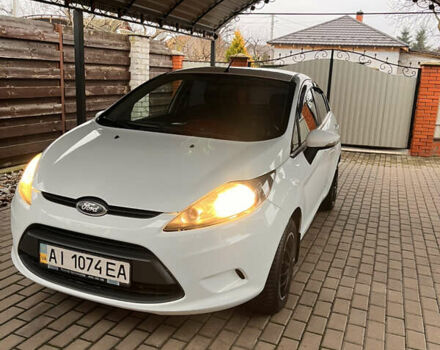 Белый Форд Фиеста, объемом двигателя 1.39 л и пробегом 199 тыс. км за 6500 $, фото 21 на Automoto.ua