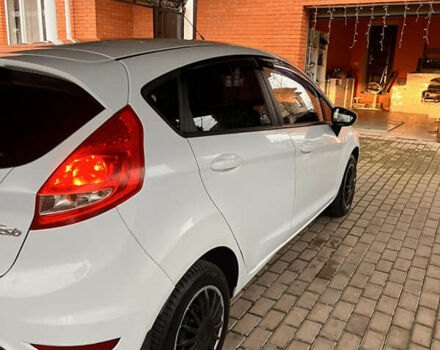 Белый Форд Фиеста, объемом двигателя 1.39 л и пробегом 199 тыс. км за 6500 $, фото 19 на Automoto.ua