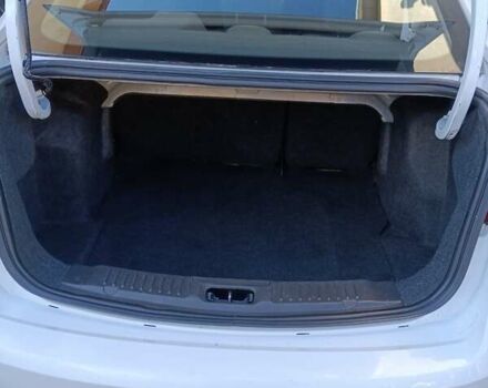 Білий Форд Фієста, об'ємом двигуна 1.6 л та пробігом 155 тис. км за 6100 $, фото 10 на Automoto.ua