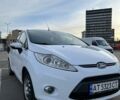 Белый Форд Фиеста, объемом двигателя 1.56 л и пробегом 240 тыс. км за 6000 $, фото 2 на Automoto.ua