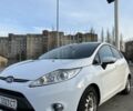 Белый Форд Фиеста, объемом двигателя 1.56 л и пробегом 240 тыс. км за 6000 $, фото 1 на Automoto.ua