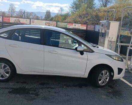 Білий Форд Фієста, об'ємом двигуна 1.6 л та пробігом 155 тис. км за 6100 $, фото 2 на Automoto.ua