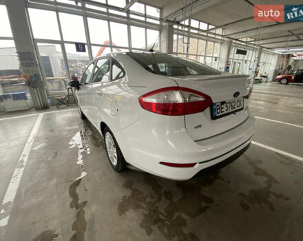 Белый Форд Фиеста, объемом двигателя 1.6 л и пробегом 152 тыс. км за 6800 $, фото 3 на Automoto.ua