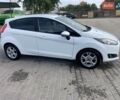 Белый Форд Фиеста, объемом двигателя 1 л и пробегом 139 тыс. км за 6200 $, фото 3 на Automoto.ua