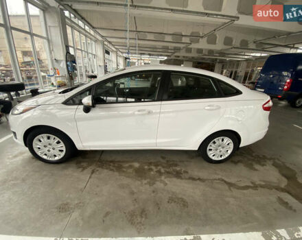 Белый Форд Фиеста, объемом двигателя 1.6 л и пробегом 152 тыс. км за 6800 $, фото 2 на Automoto.ua
