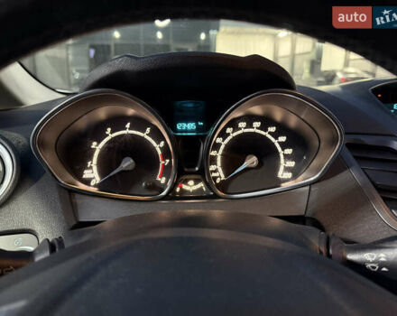 Білий Форд Фієста, об'ємом двигуна 1 л та пробігом 123 тис. км за 6100 $, фото 10 на Automoto.ua