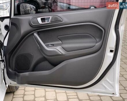 Білий Форд Фієста, об'ємом двигуна 1.6 л та пробігом 169 тис. км за 7555 $, фото 30 на Automoto.ua