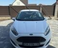 Білий Форд Фієста, об'ємом двигуна 1 л та пробігом 130 тис. км за 7700 $, фото 1 на Automoto.ua