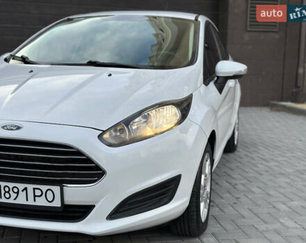 Белый Форд Фиеста, объемом двигателя 1.6 л и пробегом 177 тыс. км за 7500 $, фото 2 на Automoto.ua