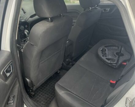 Білий Форд Фієста, об'ємом двигуна 1.6 л та пробігом 100 тис. км за 5200 $, фото 3 на Automoto.ua