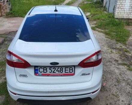 Білий Форд Фієста, об'ємом двигуна 1.6 л та пробігом 141 тис. км за 7500 $, фото 5 на Automoto.ua