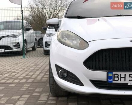 Білий Форд Фієста, об'ємом двигуна 1.6 л та пробігом 169 тис. км за 7555 $, фото 8 на Automoto.ua
