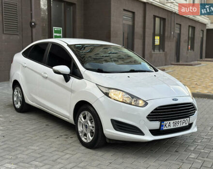 Белый Форд Фиеста, объемом двигателя 1.6 л и пробегом 177 тыс. км за 7500 $, фото 5 на Automoto.ua