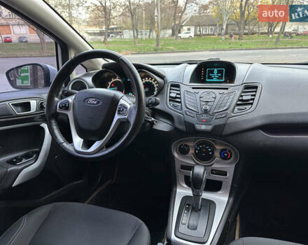 Белый Форд Фиеста, объемом двигателя 1.6 л и пробегом 177 тыс. км за 7500 $, фото 15 на Automoto.ua