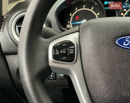 Білий Форд Фієста, об'ємом двигуна 1.6 л та пробігом 169 тис. км за 7555 $, фото 41 на Automoto.ua