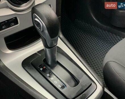 Білий Форд Фієста, об'ємом двигуна 1.6 л та пробігом 169 тис. км за 7555 $, фото 47 на Automoto.ua