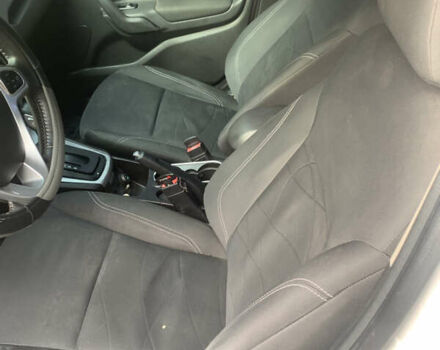 Білий Форд Фієста, об'ємом двигуна 1.6 л та пробігом 250 тис. км за 6750 $, фото 7 на Automoto.ua