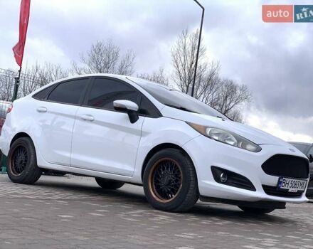 Білий Форд Фієста, об'ємом двигуна 1.6 л та пробігом 169 тис. км за 7555 $, фото 5 на Automoto.ua
