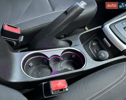 Белый Форд Фиеста, объемом двигателя 1.6 л и пробегом 177 тыс. км за 7500 $, фото 20 на Automoto.ua