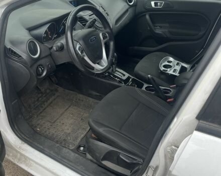 Білий Форд Фієста, об'ємом двигуна 1.6 л та пробігом 100 тис. км за 5200 $, фото 2 на Automoto.ua