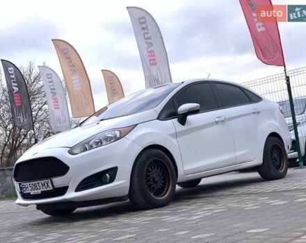 Білий Форд Фієста, об'ємом двигуна 1.6 л та пробігом 169 тис. км за 7555 $, фото 1 на Automoto.ua