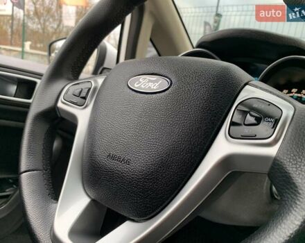 Білий Форд Фієста, об'ємом двигуна 1.6 л та пробігом 169 тис. км за 7555 $, фото 34 на Automoto.ua