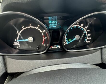 Белый Форд Фиеста, объемом двигателя 1.6 л и пробегом 130 тыс. км за 9000 $, фото 4 на Automoto.ua