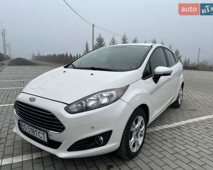 Белый Форд Фиеста, объемом двигателя 1.6 л и пробегом 160 тыс. км за 8000 $, фото 1 на Automoto.ua