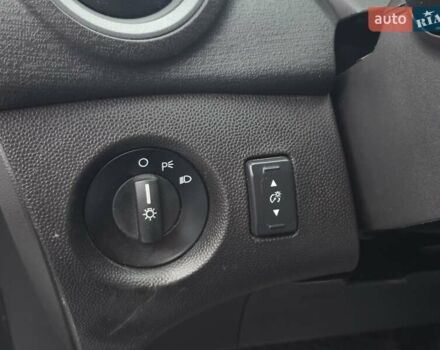 Белый Форд Фиеста, объемом двигателя 1.6 л и пробегом 114 тыс. км за 6999 $, фото 31 на Automoto.ua