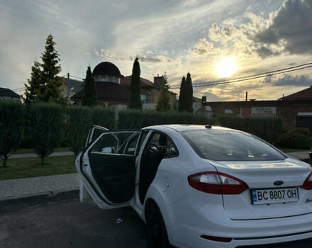 Білий Форд Фієста, об'ємом двигуна 1.6 л та пробігом 165 тис. км за 7400 $, фото 14 на Automoto.ua