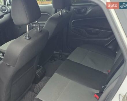 Белый Форд Фиеста, объемом двигателя 1.6 л и пробегом 114 тыс. км за 6999 $, фото 21 на Automoto.ua