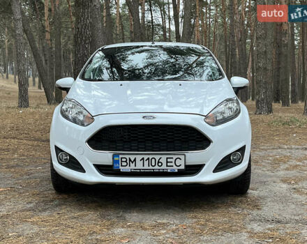 Білий Форд Фієста, об'ємом двигуна 1 л та пробігом 70 тис. км за 8000 $, фото 1 на Automoto.ua