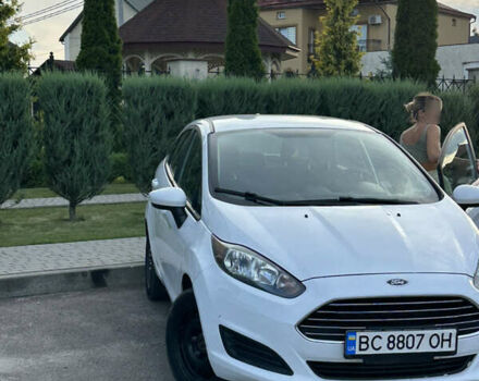 Білий Форд Фієста, об'ємом двигуна 1.6 л та пробігом 165 тис. км за 7400 $, фото 1 на Automoto.ua