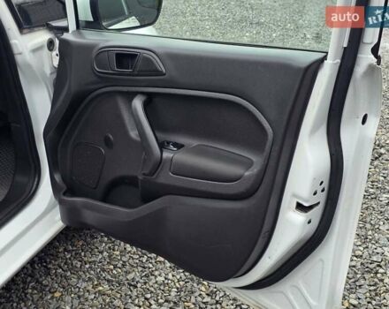 Белый Форд Фиеста, объемом двигателя 1.6 л и пробегом 114 тыс. км за 6999 $, фото 30 на Automoto.ua