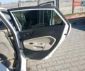 Білий Форд Фієста, об'ємом двигуна 1.6 л та пробігом 140 тис. км за 8000 $, фото 5 на Automoto.ua