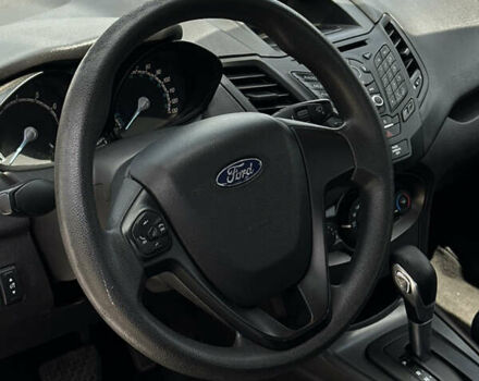 Білий Форд Фієста, об'ємом двигуна 1.6 л та пробігом 165 тис. км за 7400 $, фото 16 на Automoto.ua