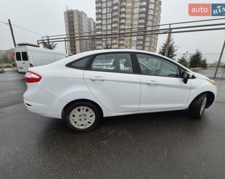 Белый Форд Фиеста, объемом двигателя 1.6 л и пробегом 132 тыс. км за 5000 $, фото 3 на Automoto.ua