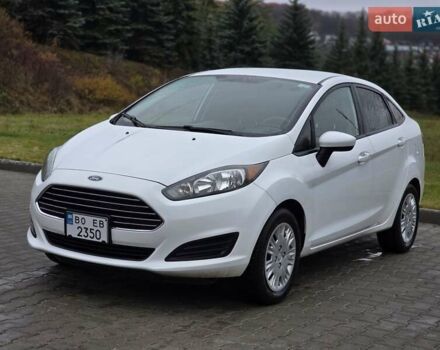 Белый Форд Фиеста, объемом двигателя 1.6 л и пробегом 114 тыс. км за 6999 $, фото 2 на Automoto.ua