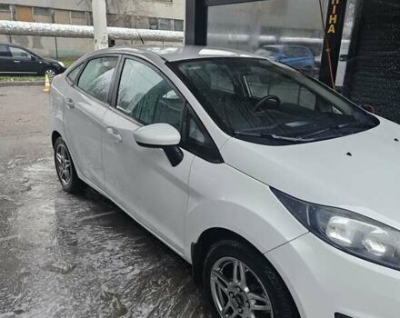 Белый Форд Фиеста, объемом двигателя 1.6 л и пробегом 144 тыс. км за 8500 $, фото 2 на Automoto.ua