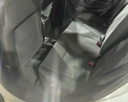 Белый Форд Фиеста, объемом двигателя 0 л и пробегом 114 тыс. км за 8600 $, фото 8 на Automoto.ua