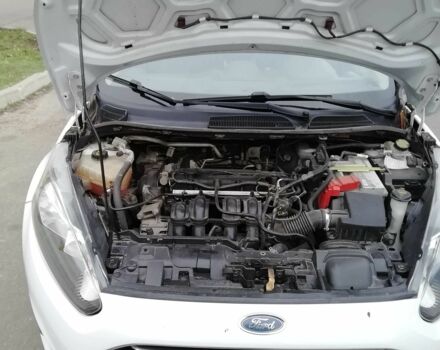 Белый Форд Фиеста, объемом двигателя 1.6 л и пробегом 102 тыс. км за 8600 $, фото 13 на Automoto.ua