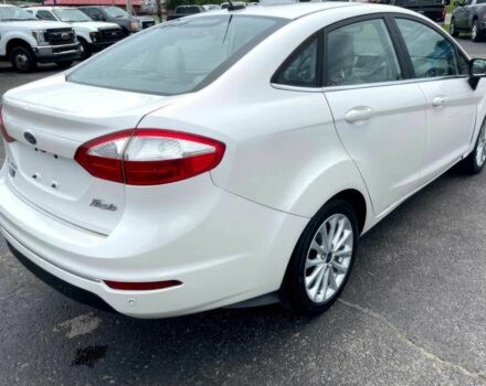 Белый Форд Фиеста, объемом двигателя 1.6 л и пробегом 55 тыс. км за 3500 $, фото 4 на Automoto.ua