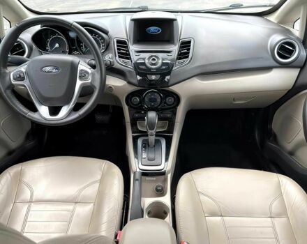 Форд Фиеста 2017 в Киеве на Automoto.ua Белый Форд Фиеста, объемом двигателя 1.6 л и пробегом 66 тыс. км за 5000 $, фото 8 на Automoto.ua