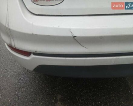 Белый Форд Фиеста, объемом двигателя 1.6 л и пробегом 78 тыс. км за 8000 $, фото 8 на Automoto.ua