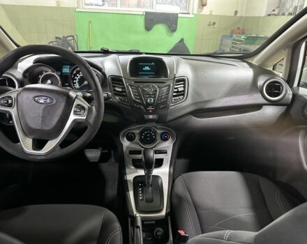 Белый Форд Фиеста, объемом двигателя 0 л и пробегом 114 тыс. км за 8600 $, фото 6 на Automoto.ua