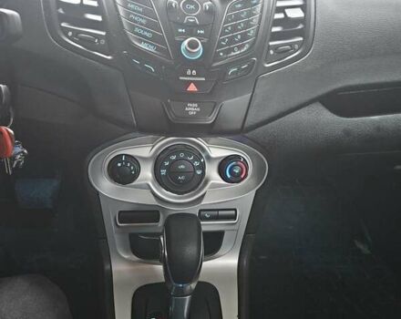 Белый Форд Фиеста, объемом двигателя 1.6 л и пробегом 144 тыс. км за 8500 $, фото 13 на Automoto.ua