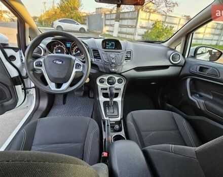 Белый Форд Фиеста, объемом двигателя 1.6 л и пробегом 143 тыс. км за 7300 $, фото 8 на Automoto.ua