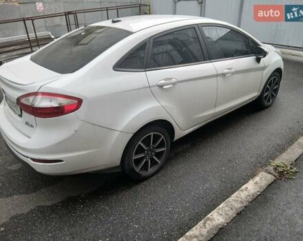 Белый Форд Фиеста, объемом двигателя 1.6 л и пробегом 78 тыс. км за 8000 $, фото 6 на Automoto.ua